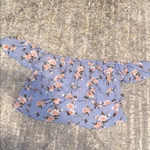 Off the shoulder American Eagle crop top.